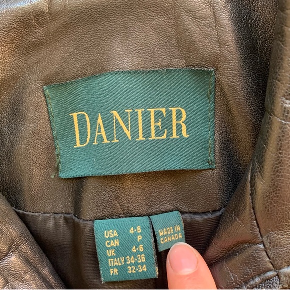 Danier Vintage Leather Jacket - Picture 5 of 8